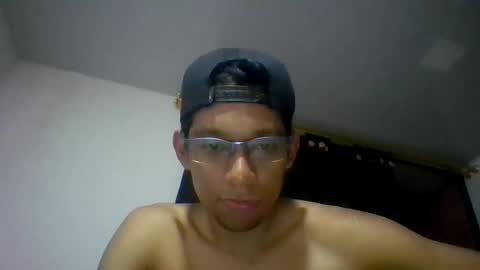 Snapshot of choco_flow chatting on November 4, 2025, 11:59 pm choco_flow online show from November 4, 2025, 11:59 pm