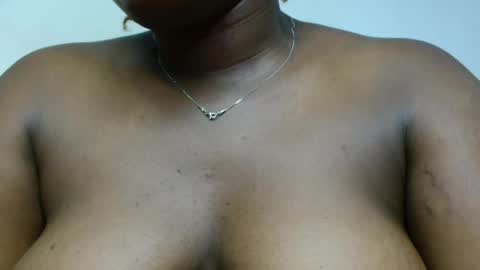 Snapshot of chocolate_ass88 chatting on July 22, 2026, 10:40 am chocolate_ass88 online show from July 22, 2026, 10:40 am