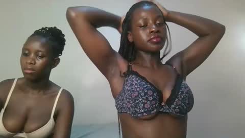 Snapshot of chocolate_iva chatting on October 18, 2025, 9:10 am Iva online show from October 18, 2025, 9:10 am