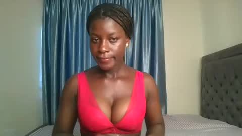 Snapshot of chocolate_iva chatting on November 8, 2025, 5:29 am Iva online show from November 8, 2025, 5:29 am