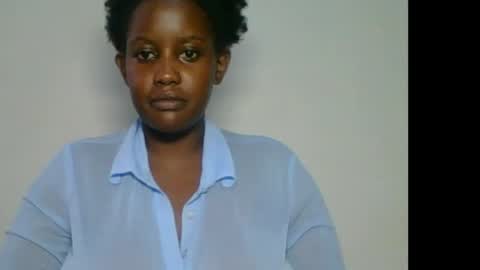 chocolate queen25 online show from April 15, 2026, 8:43 am