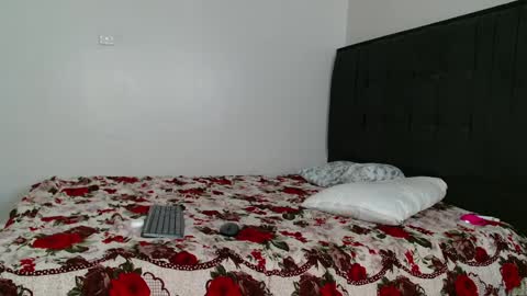 Snapshot of chocolate_tittiesss chatting on April 7, 2026, 8:37 am chocolate_tittiesss online show from April 7, 2026, 8:37 am