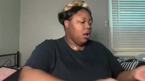 Melina online show from April 3, 2026, 12:25 pm