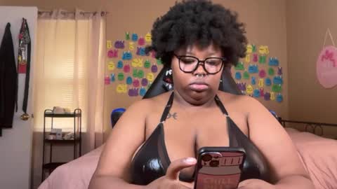 Snapshot of chocolatebunnyxx69 chatting on July 16, 2026, 4:13 pm Melina online show from July 16, 2026, 4:13 pm