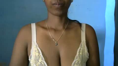 choe03 online show from October 14, 2025, 7:31 am