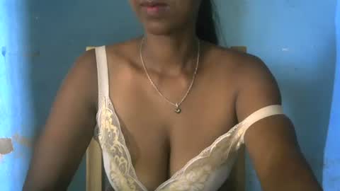 choe03 online show from December 4, 2025, 5:28 am