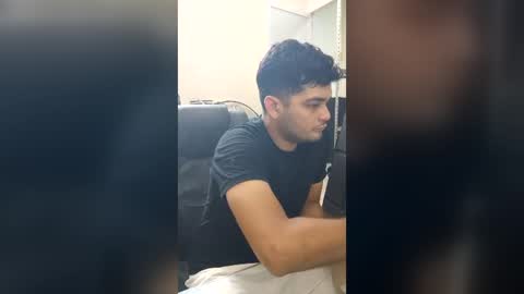 Snapshot of cholulart chatting on July 30, 2026, 6:45 am cholulart online show from July 30, 2026, 6:45 am