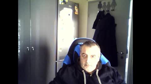 Snapshot of chris250268 chatting on March 20, 2026, 9:03 am Chris online show from March 20, 2026, 9:03 am