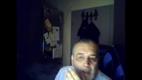 Snapshot of chris250268 chatting on July 5, 2026, 5:03 am Chris online show from July 5, 2026, 5:03 am