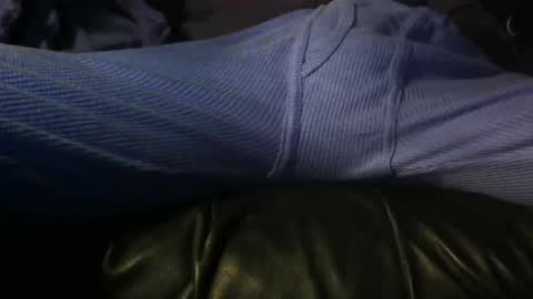 chris5220 online show from November 18, 2025, 12:31 pm