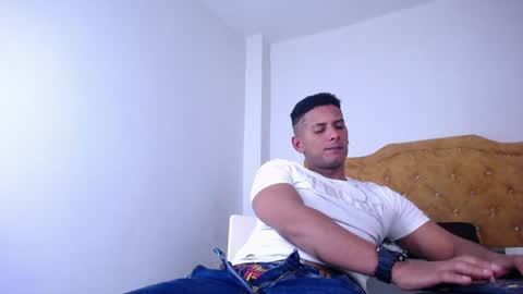 Snapshot of chris_dick2 chatting on June 24, 2026, 4:11 am chris_dick2 online show from June 24, 2026, 4:11 am
