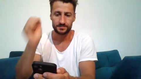 Snapshot of chrisaron chatting on June 17, 2026, 4:15 am chrisaron online show from June 17, 2026, 4:15 am