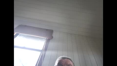 chrisbisex12 online show from April 1, 2026, 3:07 am