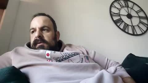 Snapshot of chrisole chatting on December 1, 2025, 9:03 am chris ole online show from December 1, 2025, 9:03 am