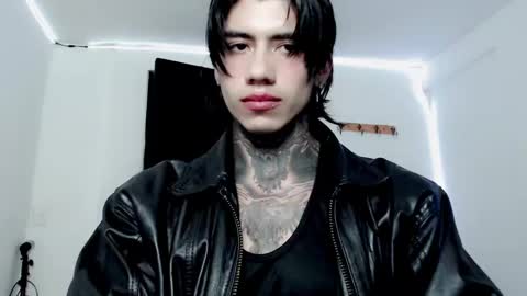 Snapshot of chriss_opp chatting on January 27, 2025, 10:06 pm CHRIS  INDEPENT MODEL online show from January 27, 2025, 10:06 pm