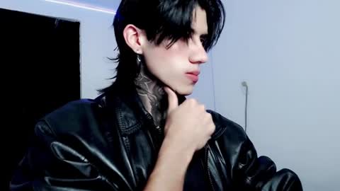 Snapshot of chriss_opp chatting on February 24, 2025, 8:25 pm CHRIS  INDEPENT MODEL online show from February 24, 2025, 8:25 pm