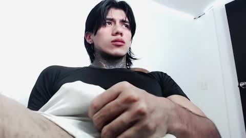Snapshot of chriss_opp chatting on March 9, 2025, 3:43 am CHRIS  INDEPENT MODEL online show from March 9, 2025, 3:43 am