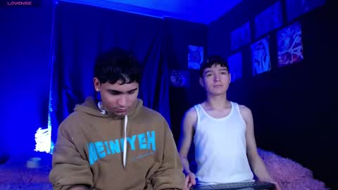 Snapshot of chriss_wg_ chatting on September 9, 2025, 11:26 pm Christian Wang online show from September 9, 2025, 11:26 pm