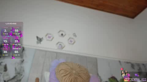 Snapshot of christal_cutee chatting on April 26, 2026, 5:27 am Christal online show from April 26, 2026, 5:27 am