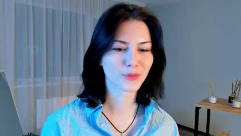 christaschrecongost online show from February 18, 2026, 4:14 pm