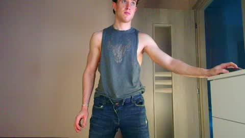 Snapshot of christianlevine_ chatting on July 13, 2026, 7:38 pm UPVOTE ME ------ ILL DO SOMETHING FOR FREE online show from July 13, 2026, 7:38 pm