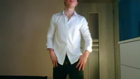 Snapshot of christianlevine_ chatting on July 15, 2026, 7:41 pm UPVOTE ME ------ ILL DO SOMETHING FOR FREE online show from July 15, 2026, 7:41 pm