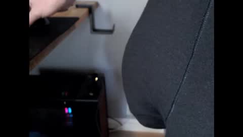 Chris online show from November 1, 2025, 8:38 am