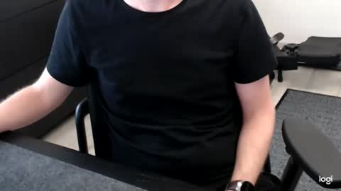 Snapshot of christianwbd chatting on May 18, 2026, 9:04 am christianwbd online show from May 18, 2026, 9:04 am