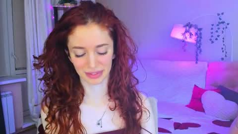 Snapshot of christinaconteeree chatting on June 25, 2026, 7:29 pm christinaconteeree online show from June 25, 2026, 7:29 pm