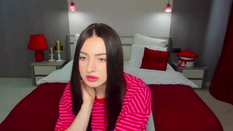 Snapshot of christinaflorence chatting on June 14, 2026, 6:04 am Christina Florence online show from June 14, 2026, 6:04 am