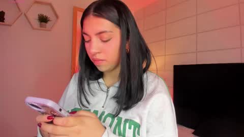 Christine  online show from December 17, 2025, 12:00 pm