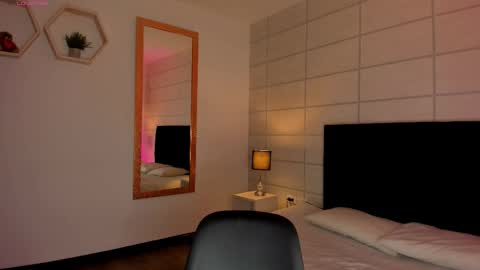 Christine  online show from February 13, 2026, 12:34 pm