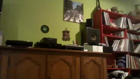 Snapshot of christophe_73 chatting on November 9, 2025, 4:38 pm Chris online show from November 9, 2025, 4:38 pm