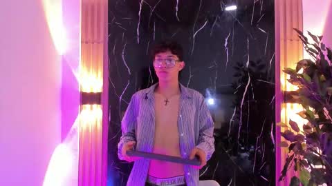 Snapshot of christopher_hunter chatting on February 4, 2026, 5:13 am Chrisopher Hunter online show from February 4, 2026, 5:13 am