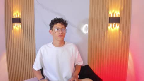 Snapshot of christopher_hunter chatting on March 1, 2026, 9:17 pm Chrisopher Hunter online show from March 1, 2026, 9:17 pm