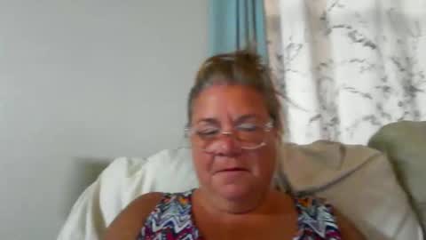Snapshot of christopher_rain chatting on June 10, 2026, 12:11 am Christopher Rain online show from June 10, 2026, 12:11 am