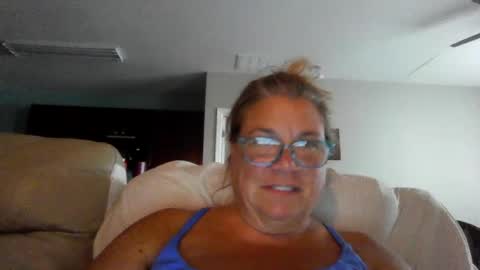 Snapshot of christopher_rain chatting on July 3, 2026, 12:11 pm Christopher Rain online show from July 3, 2026, 12:11 pm