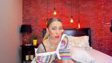 Snapshot of christyna_ross chatting on March 16, 2026, 8:24 pm christyna_ross online show from March 16, 2026, 8:24 pm