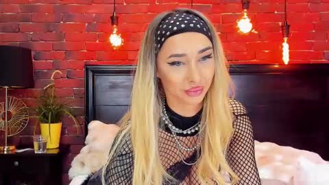 Snapshot of christyna_ross chatting on March 22, 2026, 8:23 pm christyna_ross online show from March 22, 2026, 8:23 pm