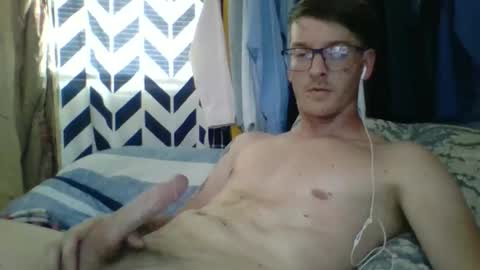 Snapshot of chrisvibess chatting on April 17, 2026, 6:22 pm chrisvibess online show from April 17, 2026, 6:22 pm
