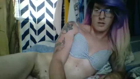 Snapshot of chrisvibess chatting on April 23, 2026, 8:55 pm chrisvibess online show from April 23, 2026, 8:55 pm