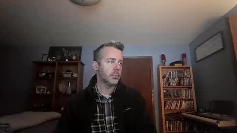 chrisw8121 online show from February 22, 2026, 11:36 pm