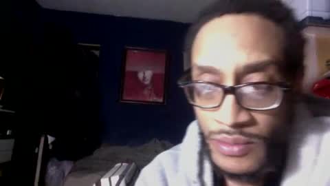 Snapshot of chronicle_of_biddick chatting on January 26, 2025, 4:20 am Vinny.D online show from January 26, 2025, 4:20 am