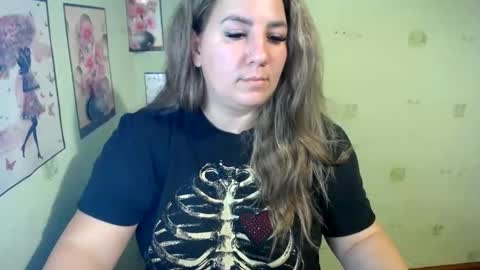 Diana online show from December 25, 2024, 11:33 am