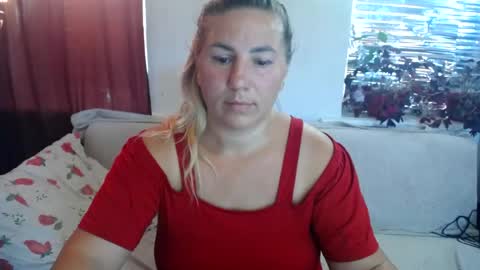 Snapshot of chrystalbella chatting on July 1, 2026, 4:47 am Diana online show from July 1, 2026, 4:47 am
