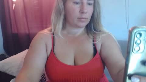 Snapshot of chrystalbella chatting on July 26, 2026, 5:59 am Diana online show from July 26, 2026, 5:59 am