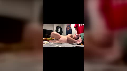 chubbybottom690 online show from December 17, 2025, 5:13 am