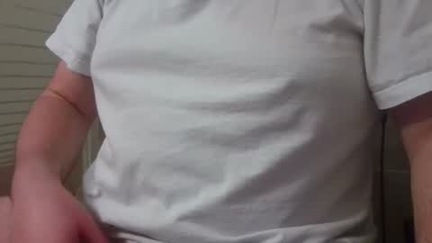 chubbycub14 online show from November 18, 2025, 4:17 am