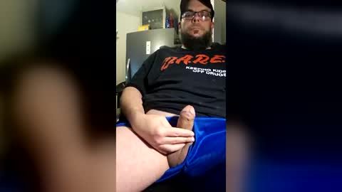Snapshot of chubbyhubbyy420 chatting on July 5, 2026, 3:23 am ChubbyHubby420 online show from July 5, 2026, 3:23 am