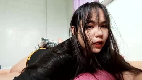 HappyGirL Aria online show from November 4, 2025, 12:10 am